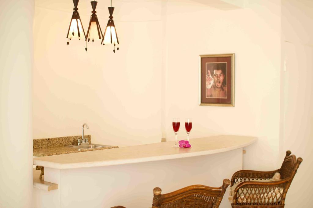 Cattleya Luxury Suites Kingston Habitación foto